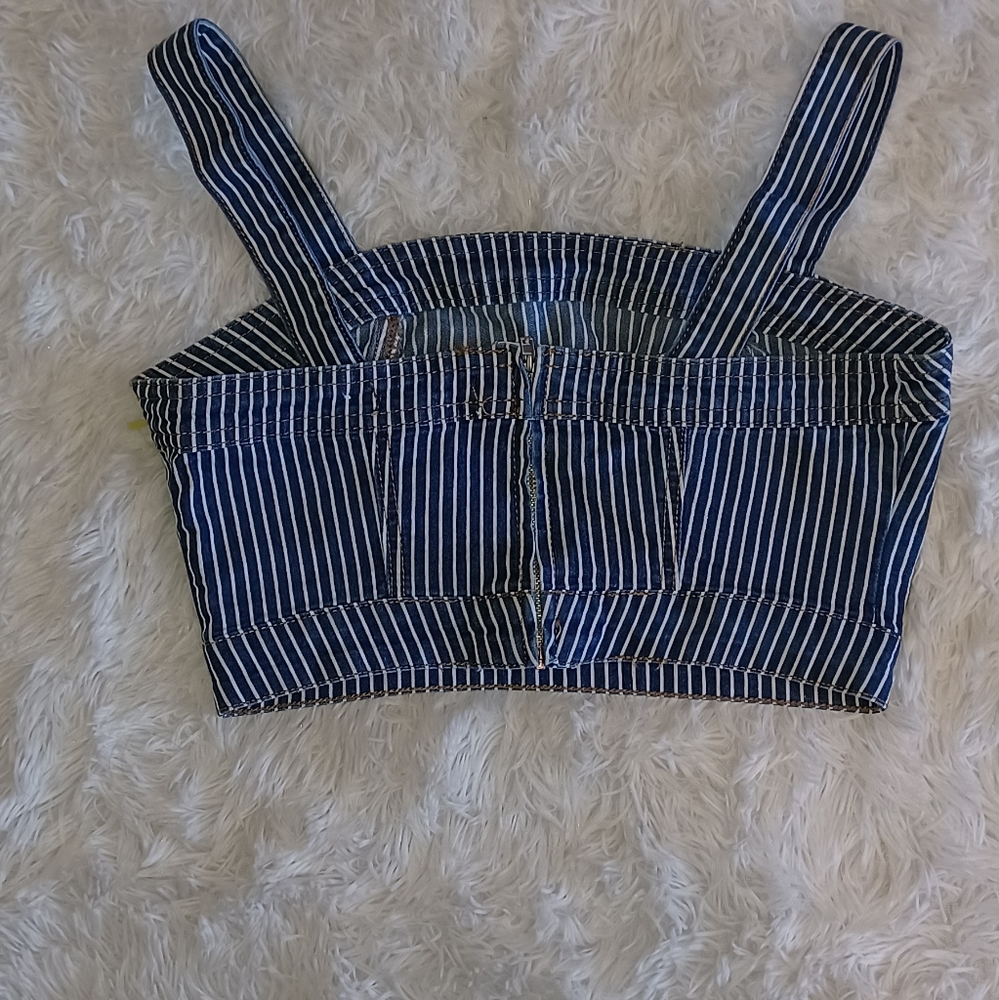 Crop top - Picture 9 of 10